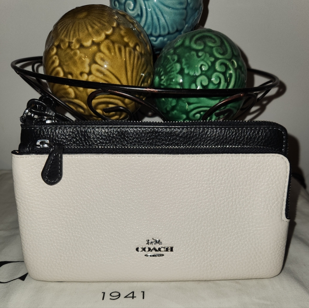 **SOLD**Coach Double Zip Wallet